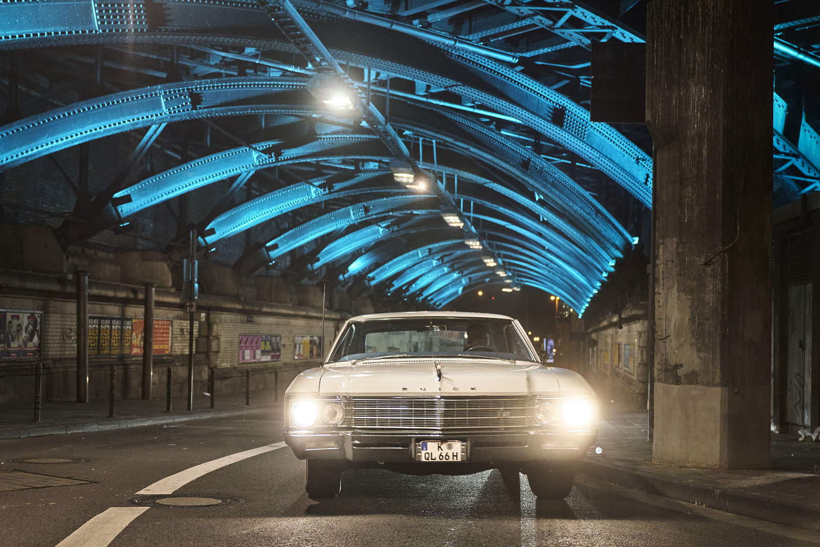 Buick Le Sabre 400 Köln bei Nacht